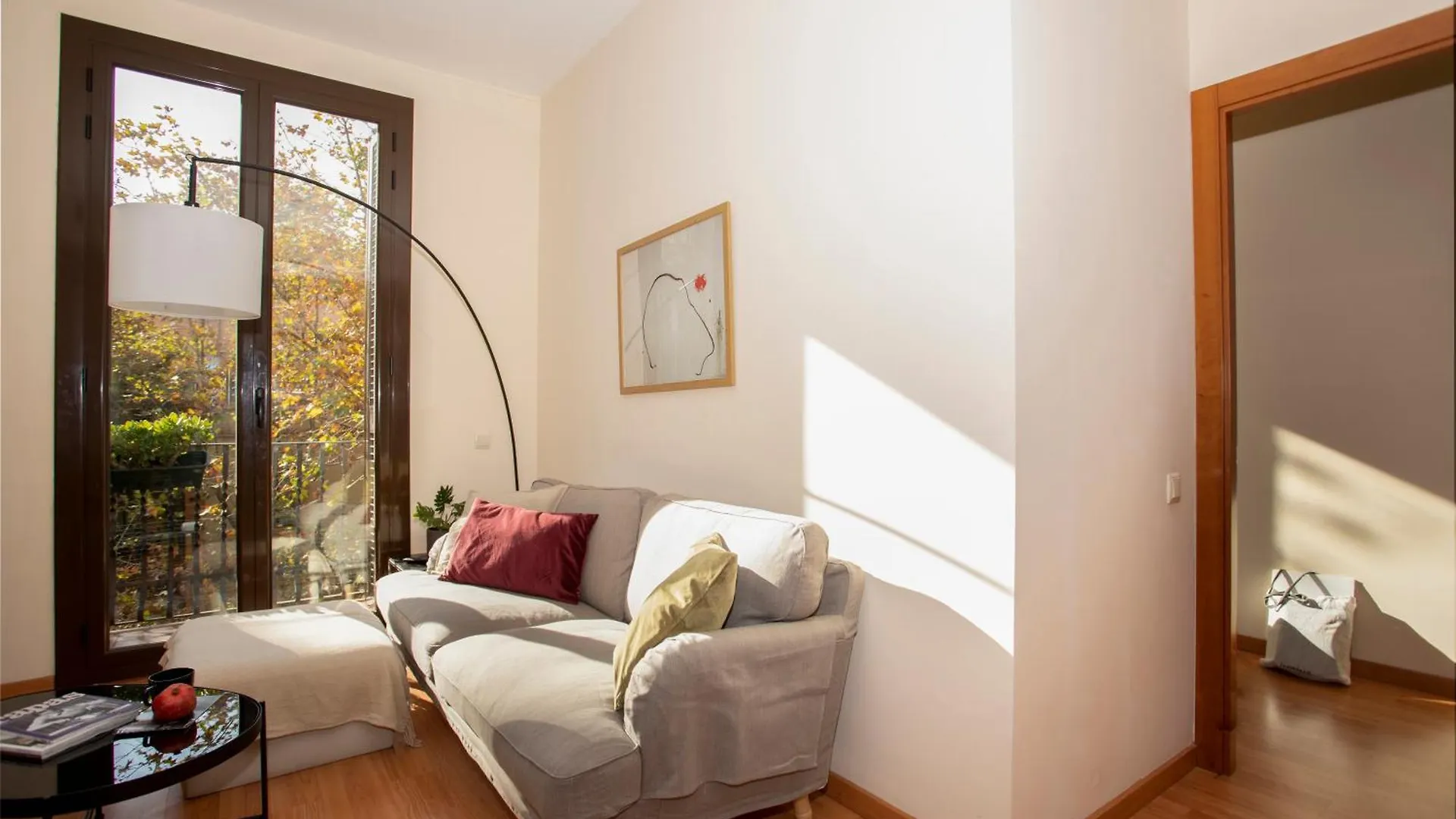 Radiant Vista Apartment Eixample Barselona